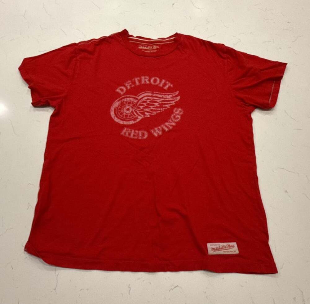Mitchell & Ness Detroit Red Wings T-Shirt Size XL Red NHL Hockey Tee
